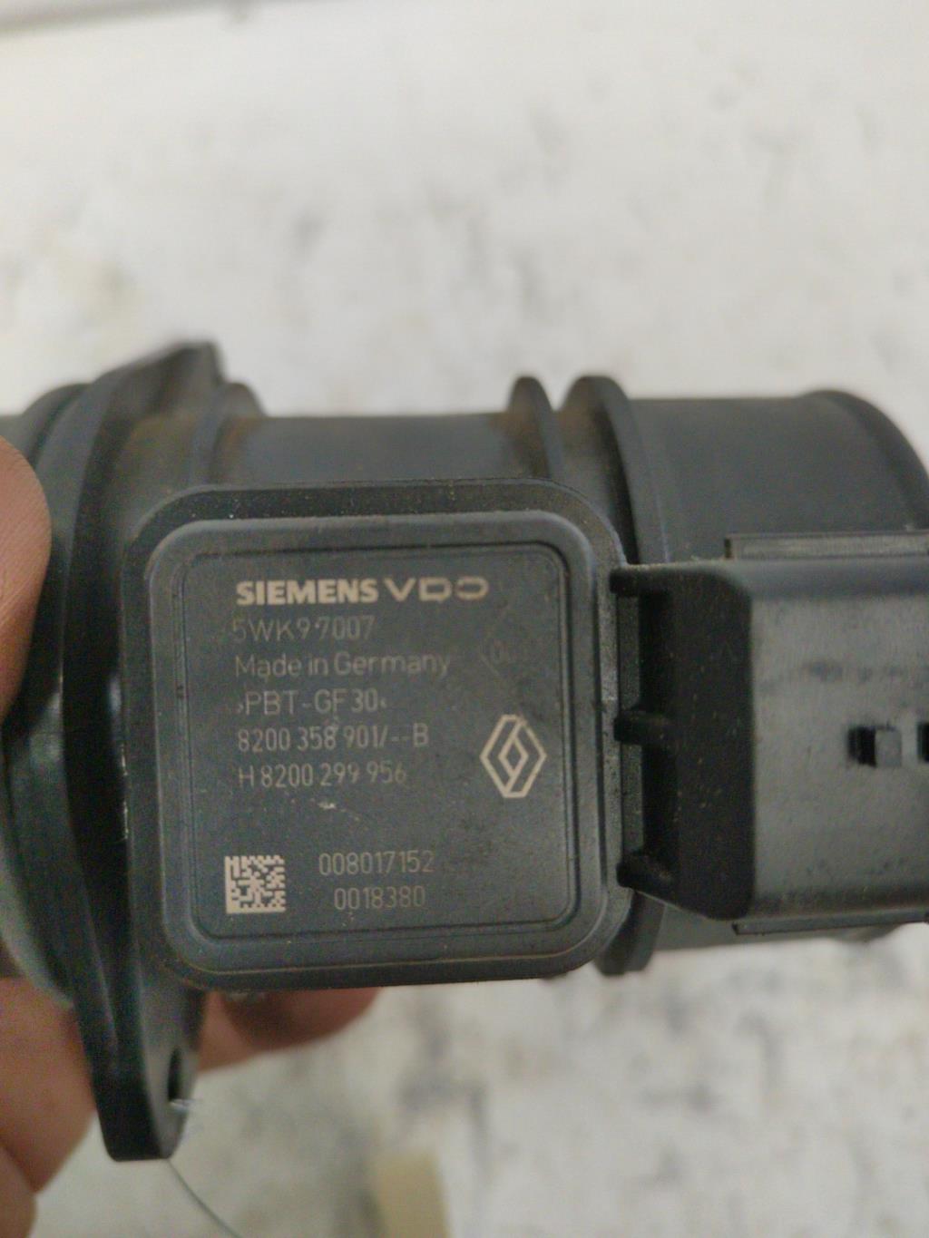 Debitmetre RENAULT CLIO 3 PHASE 1 Diesel - 1