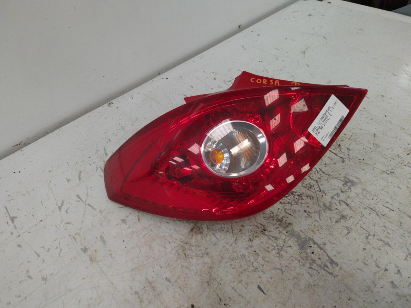 Feu arriere principal gauche (feux) OPEL CORSA D PHASE 2 Diesel - 1