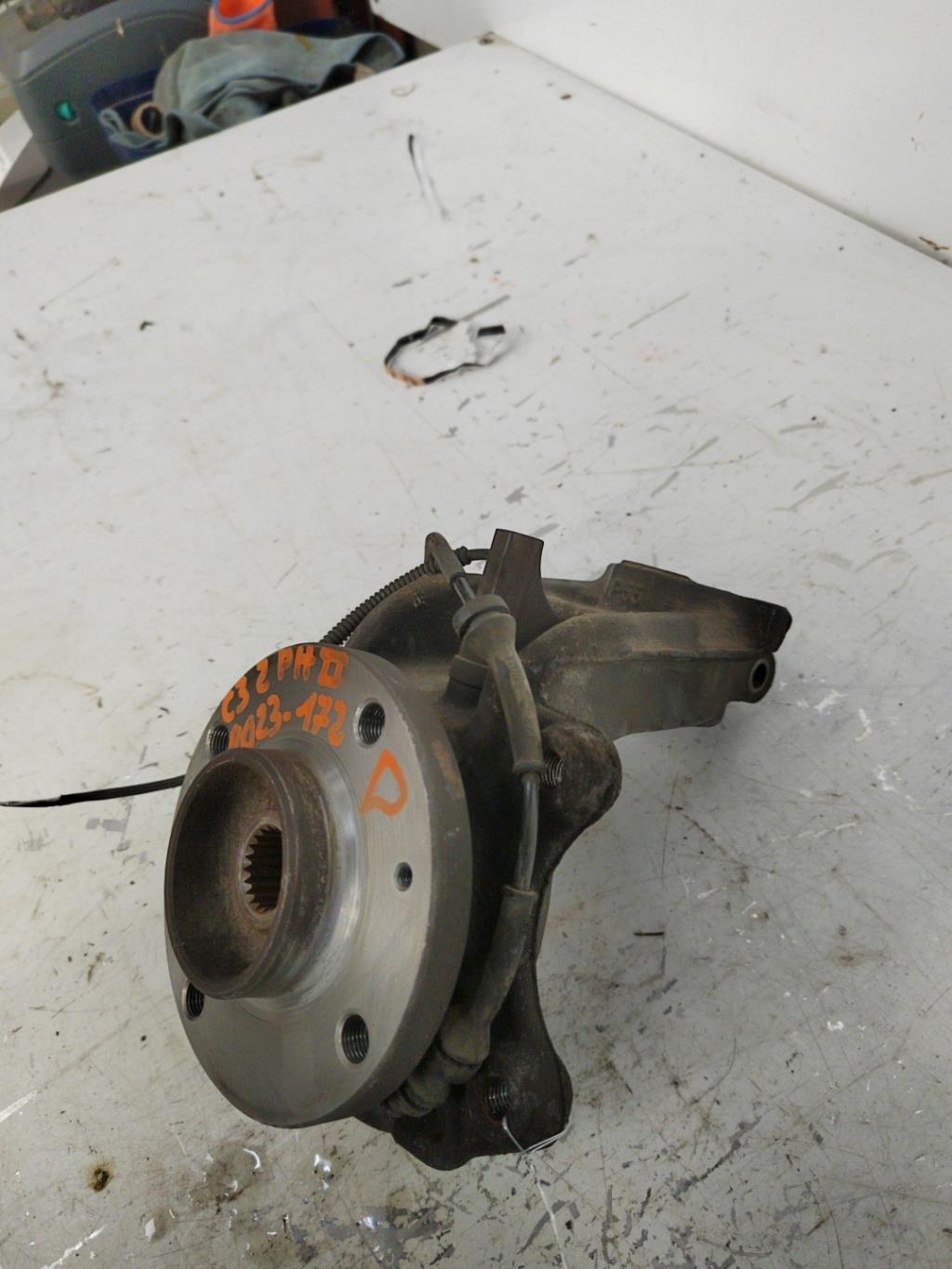 Pivot de moyeu avant droit CITROEN C3 2 PHASE 2 Essence - 1