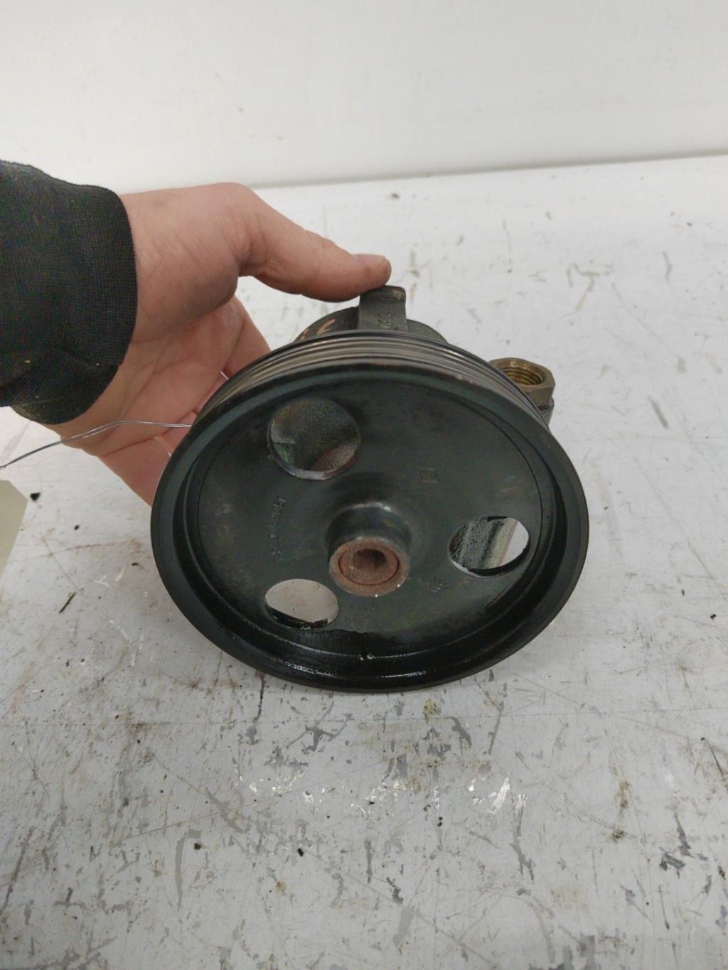 Pompe de direction RENAULT SCENIC 1 PHASE 2 Essence - 1