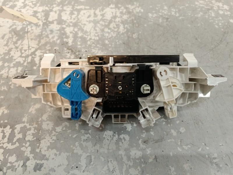 Commande chauffage RENAULT TWINGO 2 PHASE 2 Essence - 1