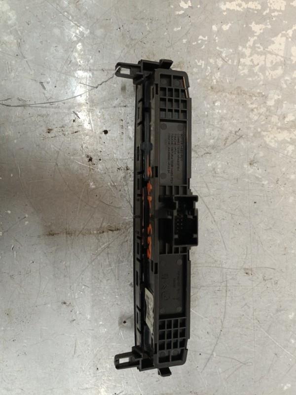 Bouton de warning PEUGEOT 308 1 PHASE 2 Diesel - 1