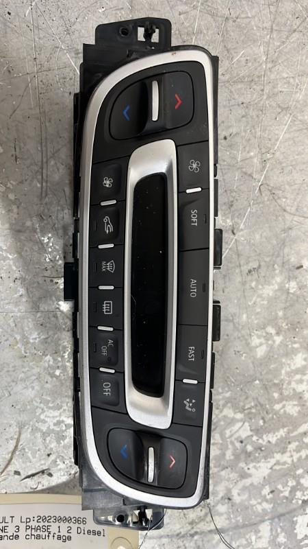 Commande chauffage RENAULT MEGANE 3 PHASE 1 Diesel - 1