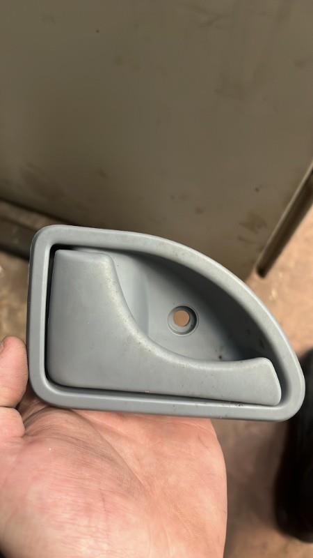 Poignee interieur avant gauche RENAULT TWINGO 2  - 1