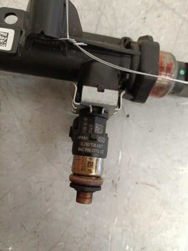Rampe injection VOLKSWAGEN POLO 6 PHASE 1 Essence - 1