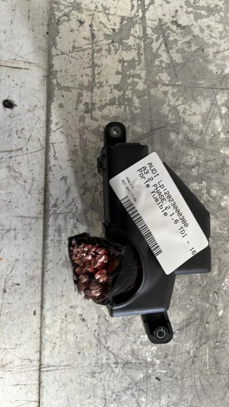 Porte fusible AUDI A3 2 PHASE 2 Diesel - 1