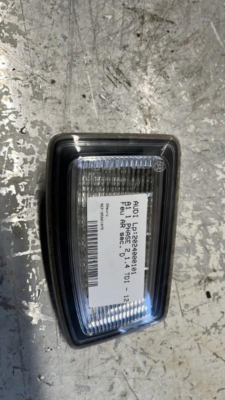 Feu arriere secondaire droit (feux) AUDI A1 1 PHASE 2 Diesel - 1