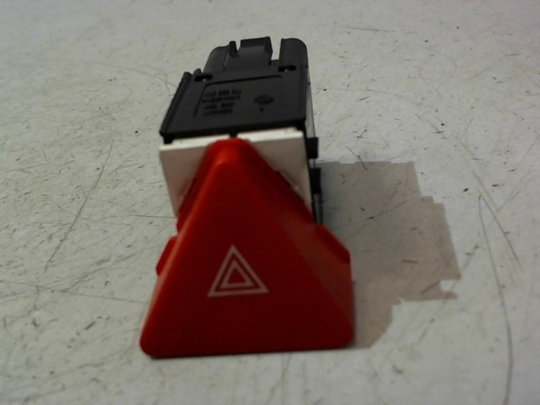 Bouton de warning VOLKSWAGEN TOURAN 1 PHASE 1 Diesel - 1