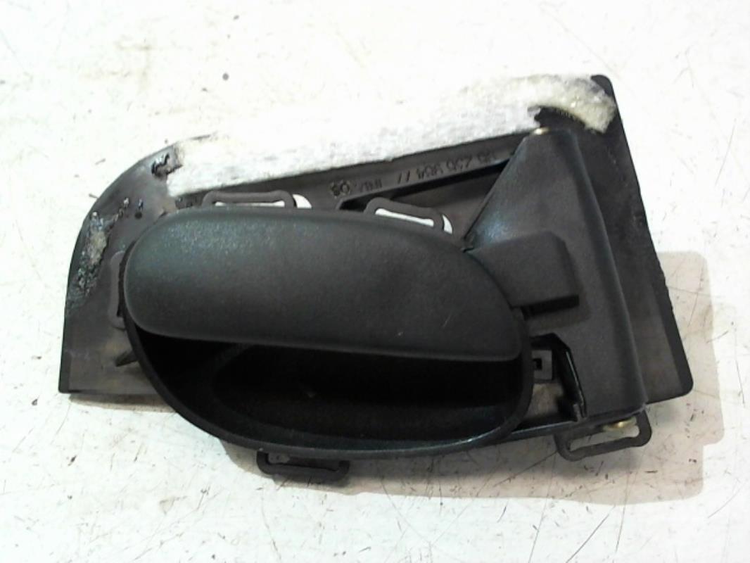 Poignee interieur avant gauche PEUGEOT 206 PHASE 1 Diesel - 1