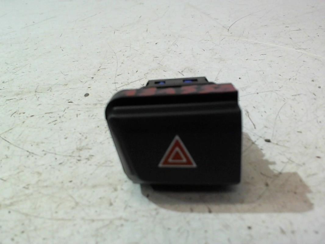 Bouton de warning PEUGEOT 208 1 PHASE 1 Diesel - 1