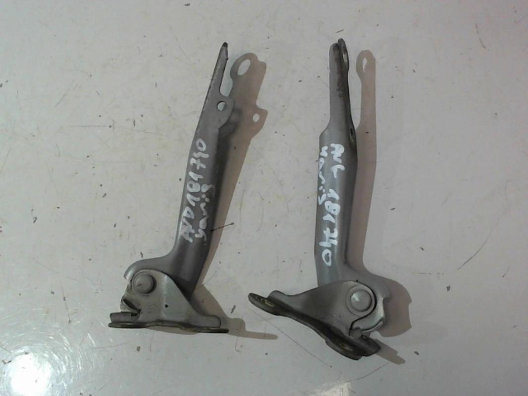 Charniere de capot TOYOTA YARIS VERSO PHASE 1 Diesel - 1