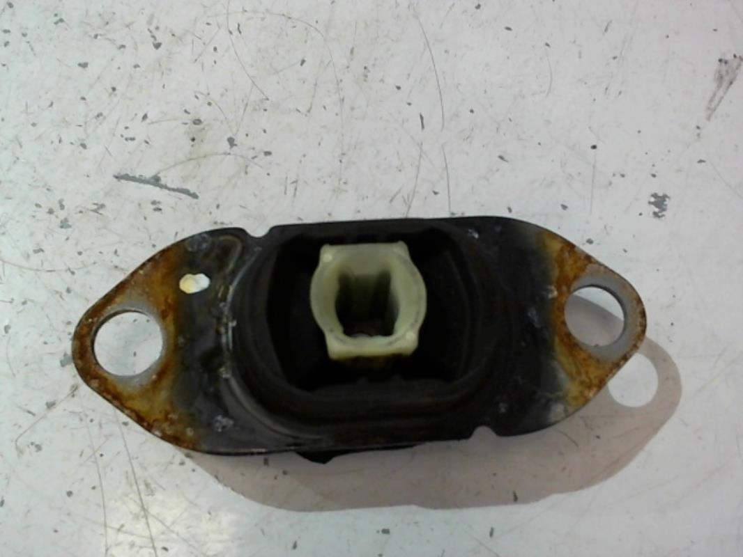 Support moteur gauche RENAULT CLIO 4 PHASE 2 Diesel - 1