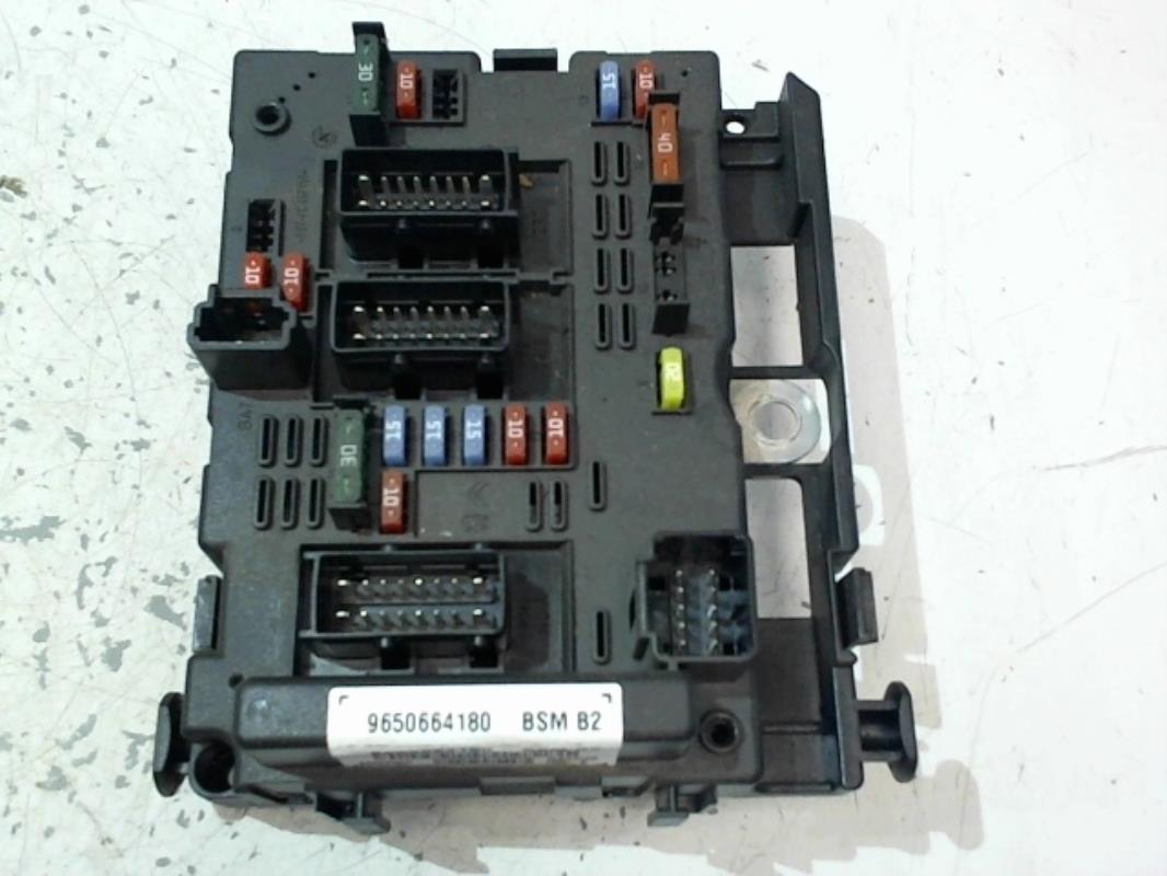 Boitier servitude moteur (BSM) PEUGEOT 206 PHASE 1 Essence - 1