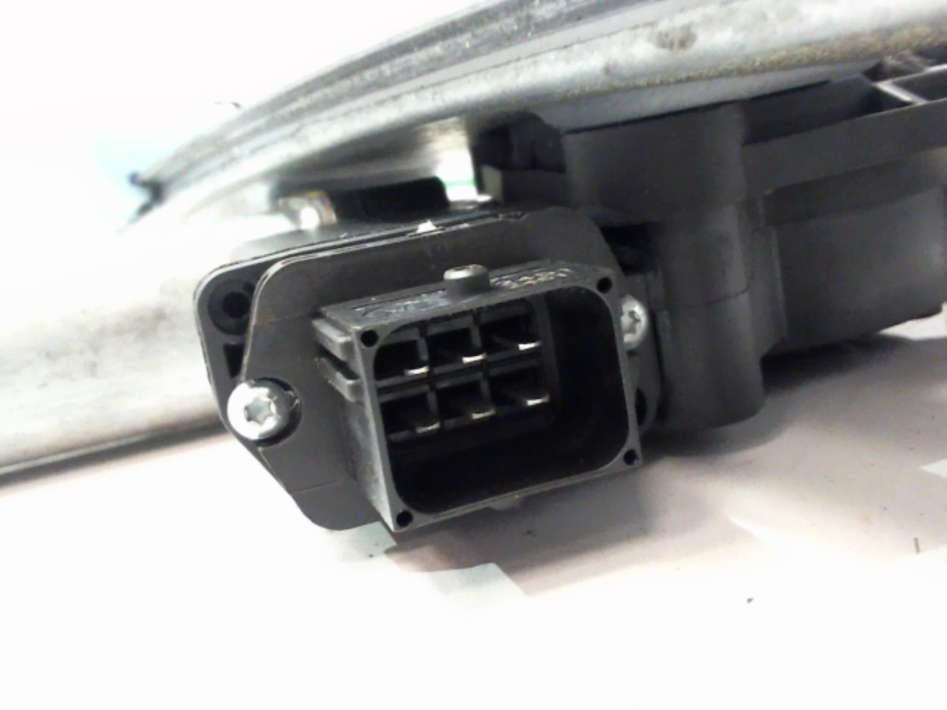 Leve vitre electrique avant gauche OPEL CORSA D PHASE 2 Essence - 1