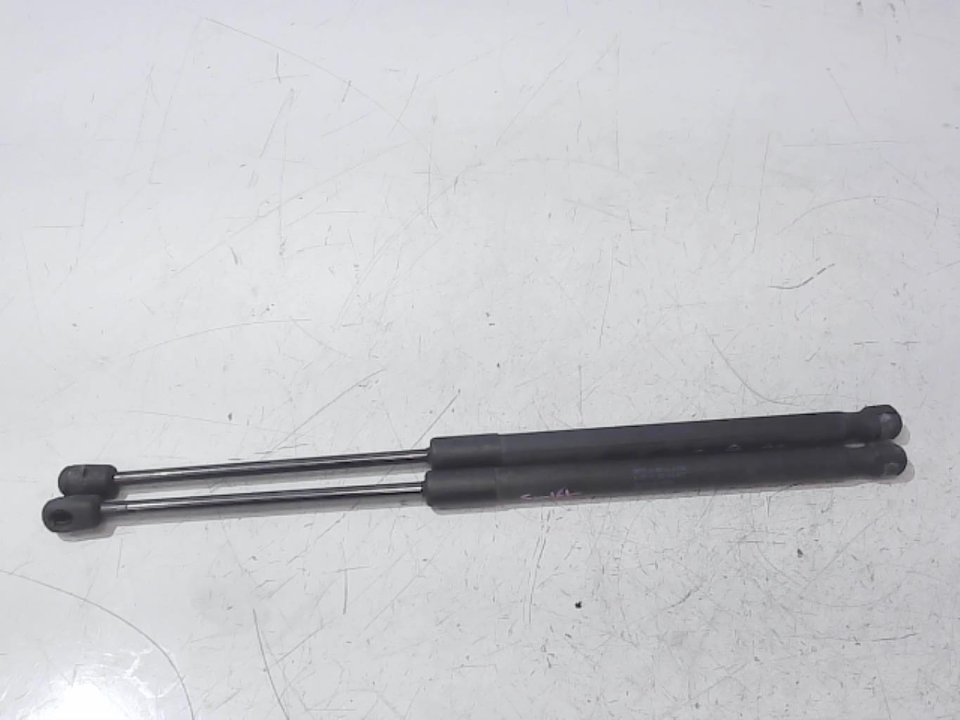 Verin de coffre SUZUKI SWIFT 3 Diesel - 1