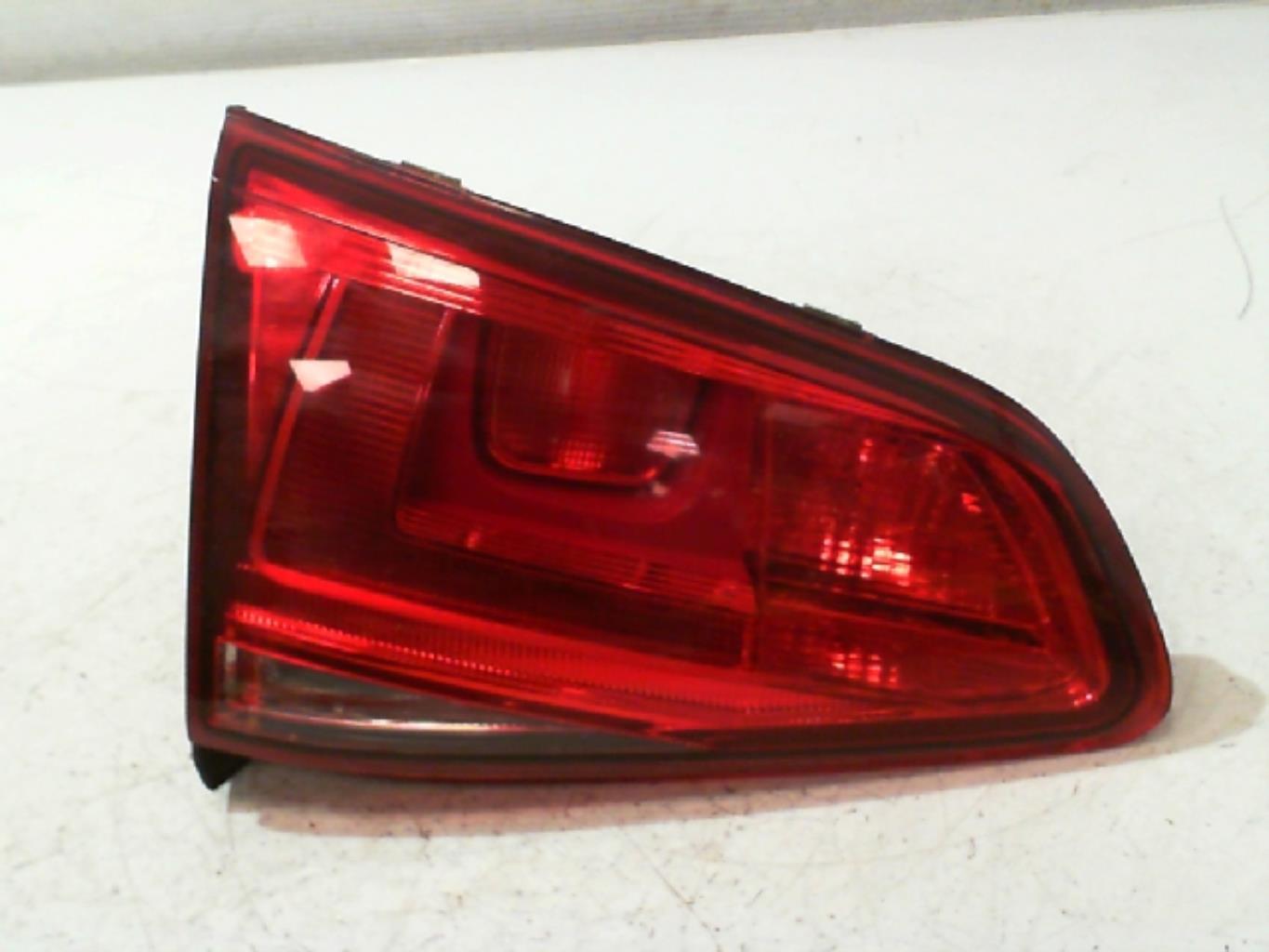 Feu arriere secondaire gauche (feux) VOLKSWAGEN GOLF 7 PHASE 1 Diesel - 1