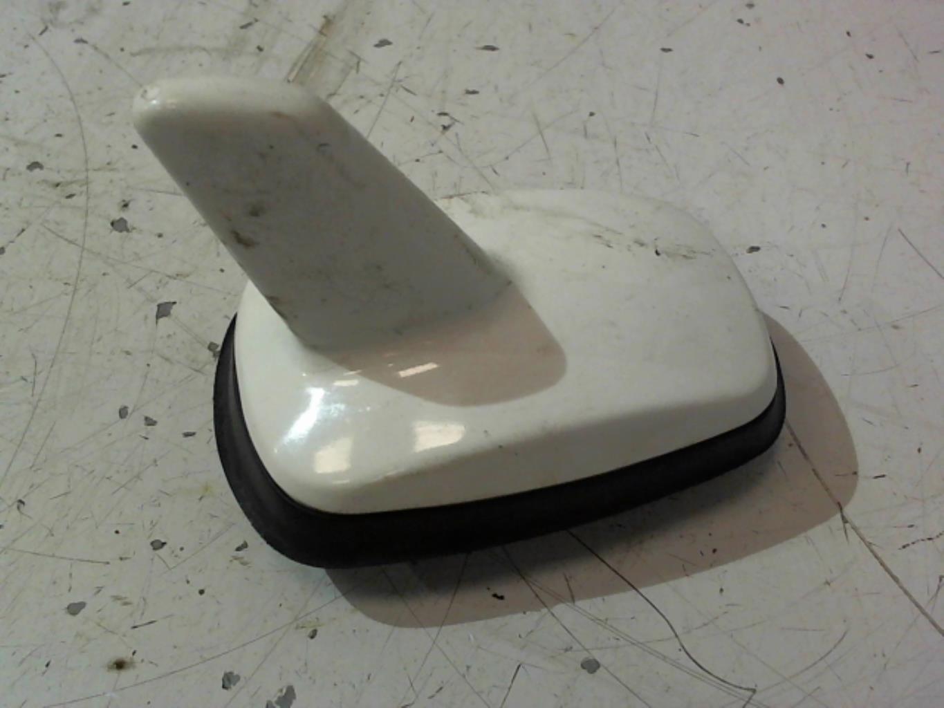 Antenne VOLKSWAGEN SCIROCCO 3 PHASE 1 COUPE Essence - 1