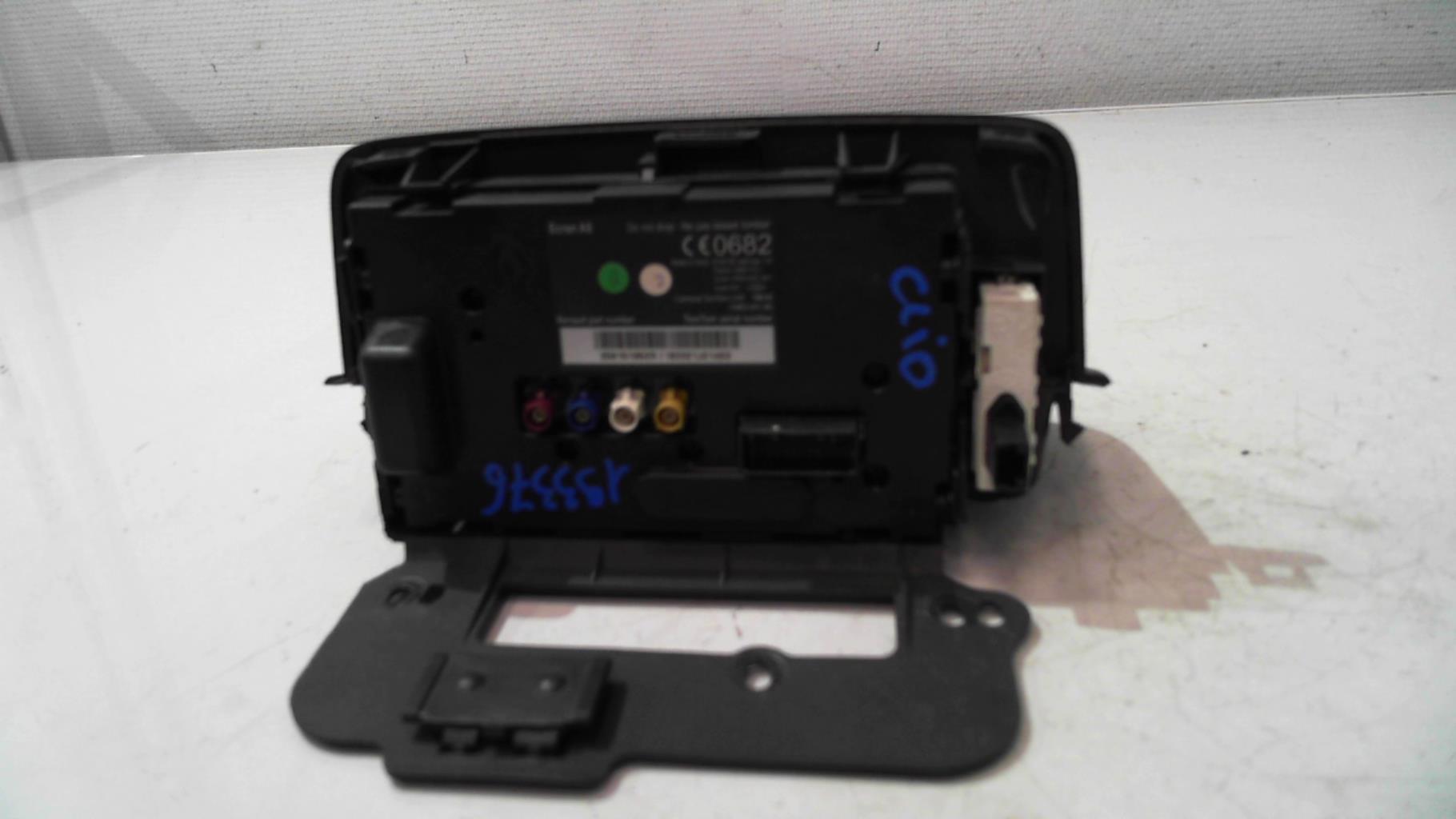 Ecran GPS RENAULT CLIO 3 PHASE 2 Diesel - 1