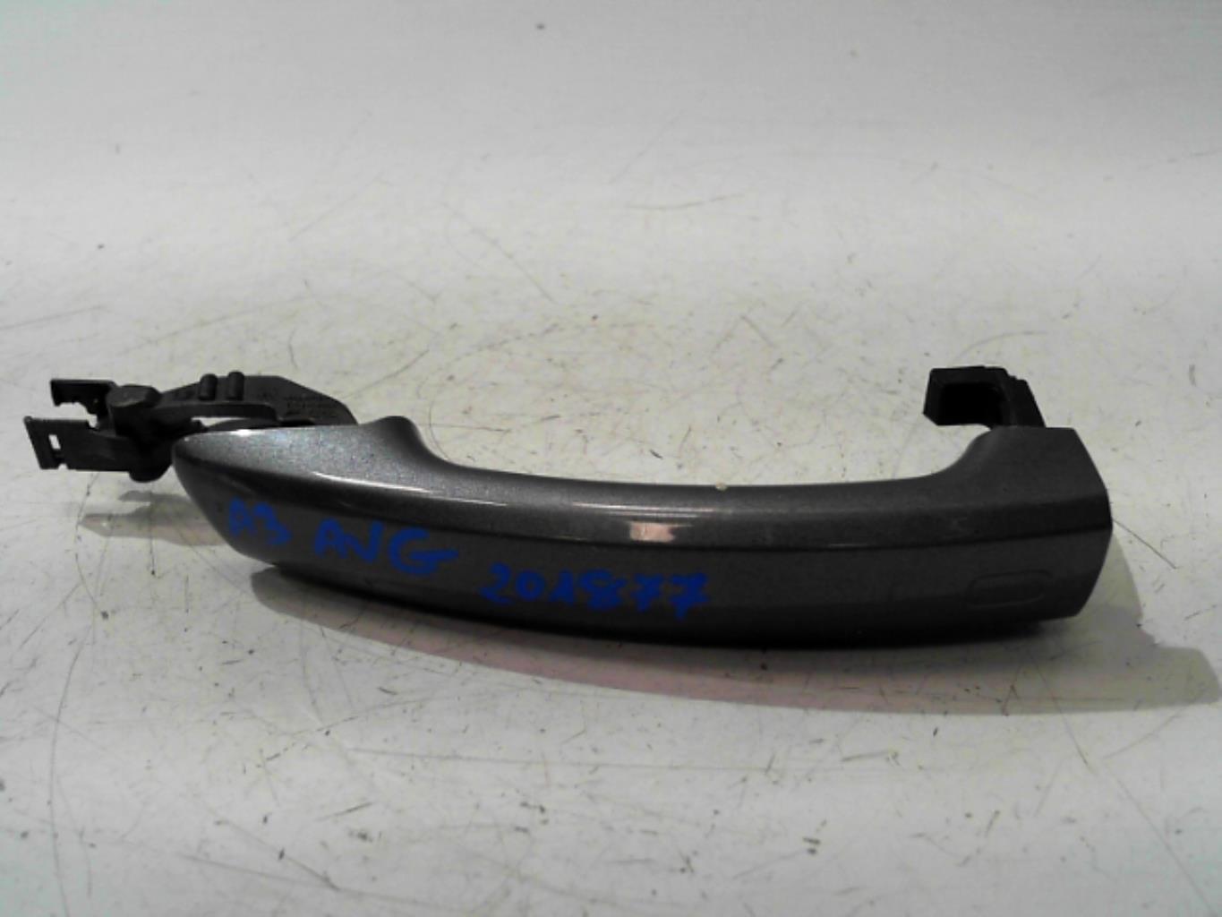 Poignee porte avant gauche AUDI A3 3 SPORTBACK PHASE 2 Essence - 1