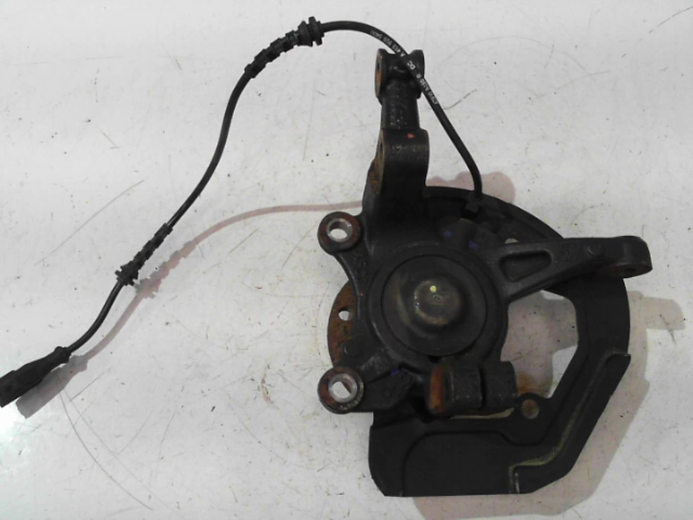 Fusee avant gauche RENAULT TWINGO 3 PHASE 1 Essence - 1