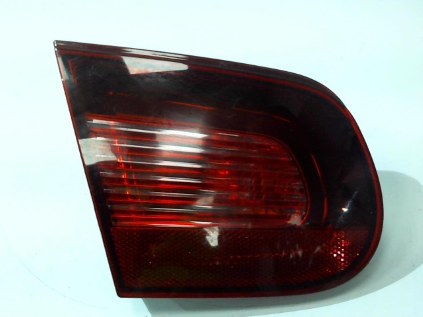 Feu arriere secondaire gauche (feux) VOLKSWAGEN EOS CABRIO PHASE 1 Diesel - 1