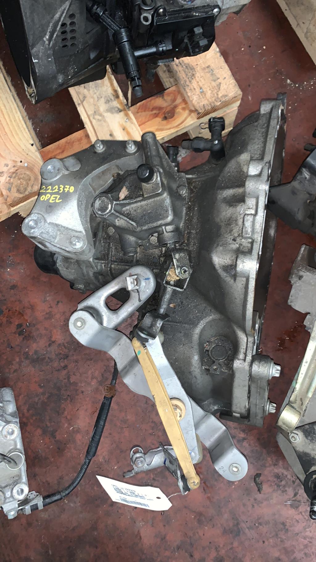 Boite de vitesses OPEL CORSA D PHASE 2 Essence - 1