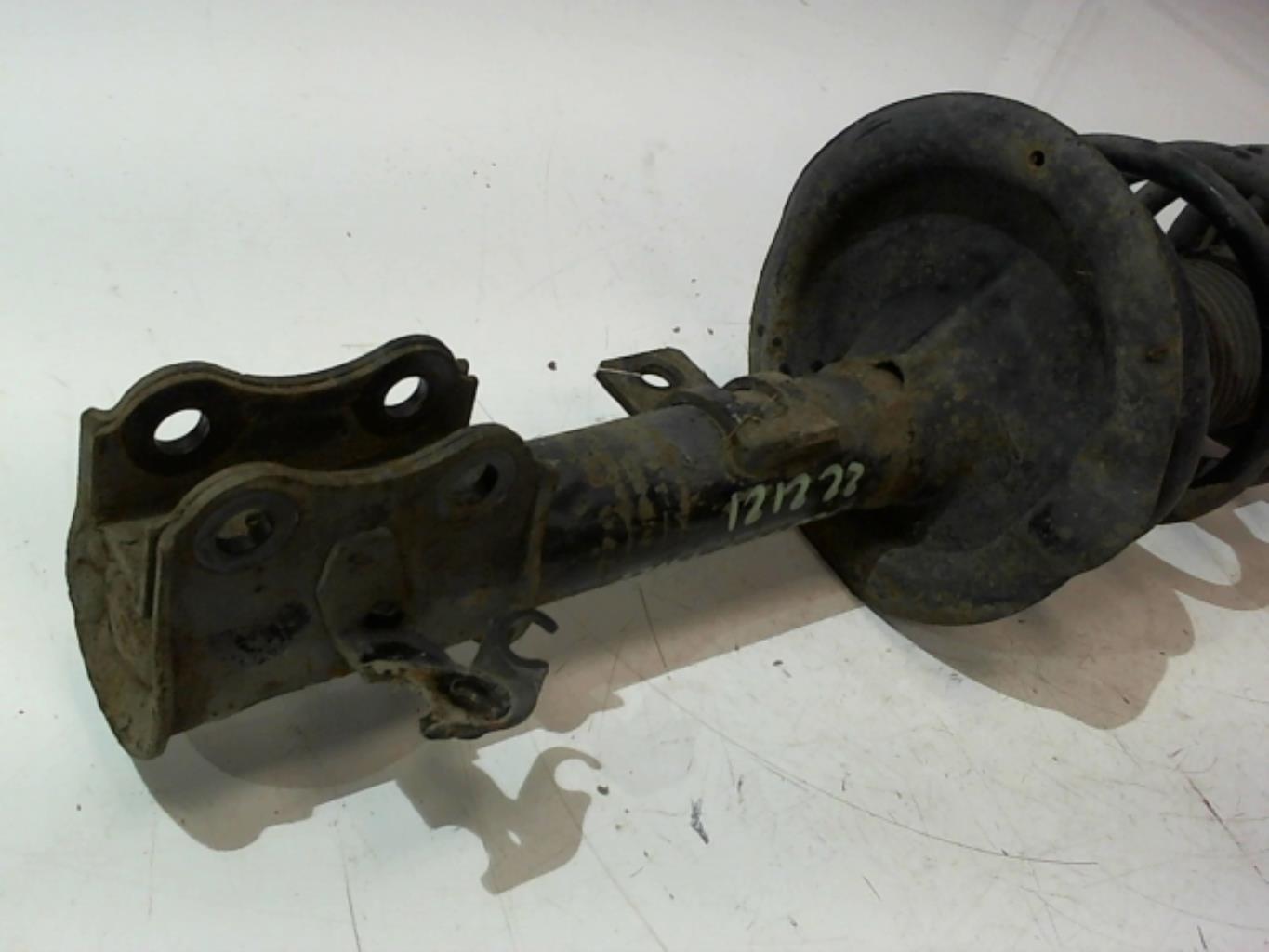 Amortisseur avant gauche SUZUKI SWIFT 3 Essence - 1