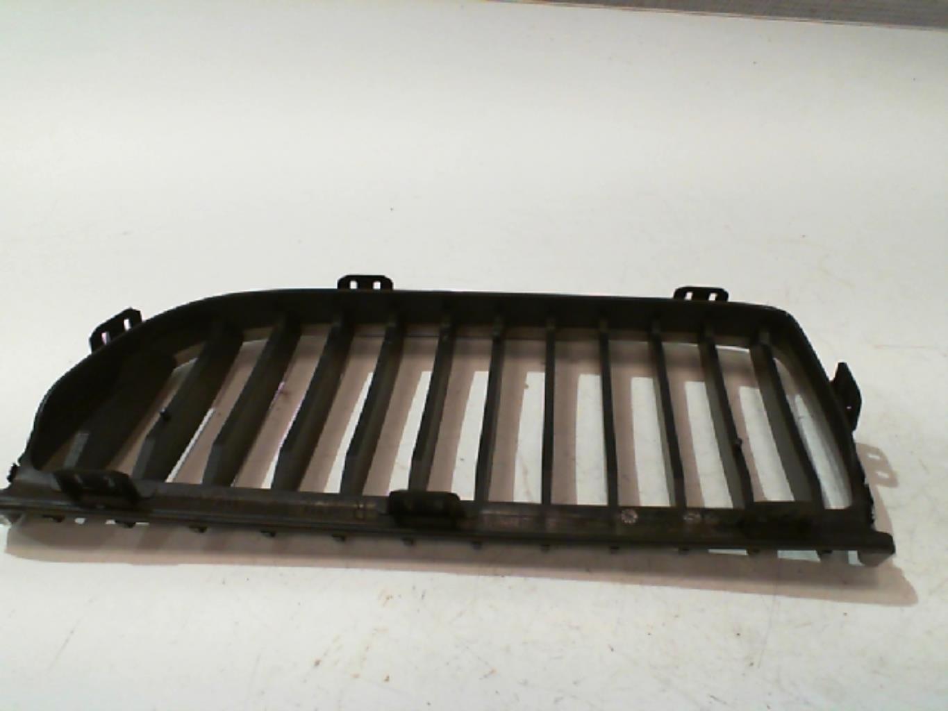 Grille de calandre gauche BMW SERIE 3  - 1