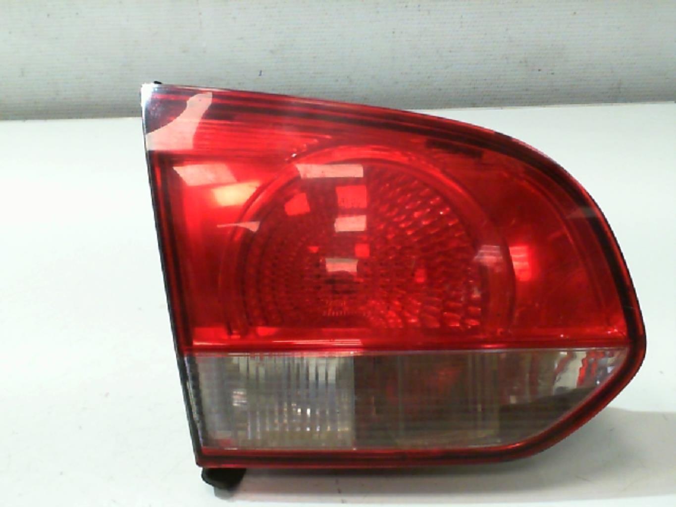 Feu arriere secondaire gauche (feux) VOLKSWAGEN GOLF 6 Diesel - 1