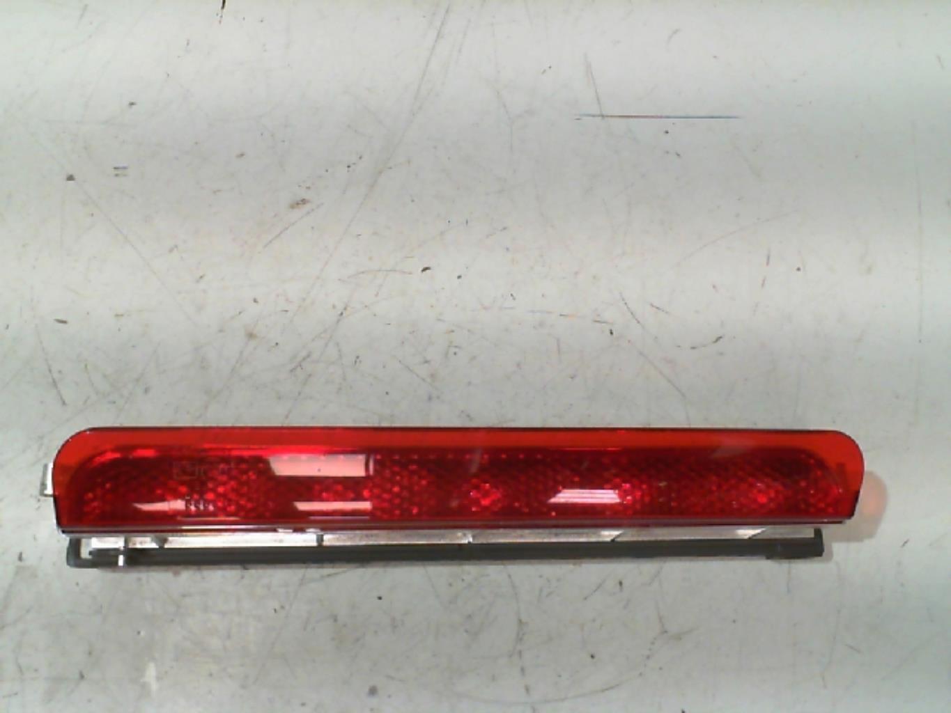 Feu arriere stop central FIAT PANDA 2 PHASE 1 Essence - 1