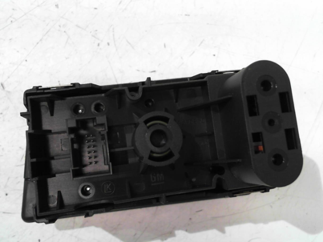 Commande de phare OPEL ZAFIRA B PHASE 1 Diesel - 1