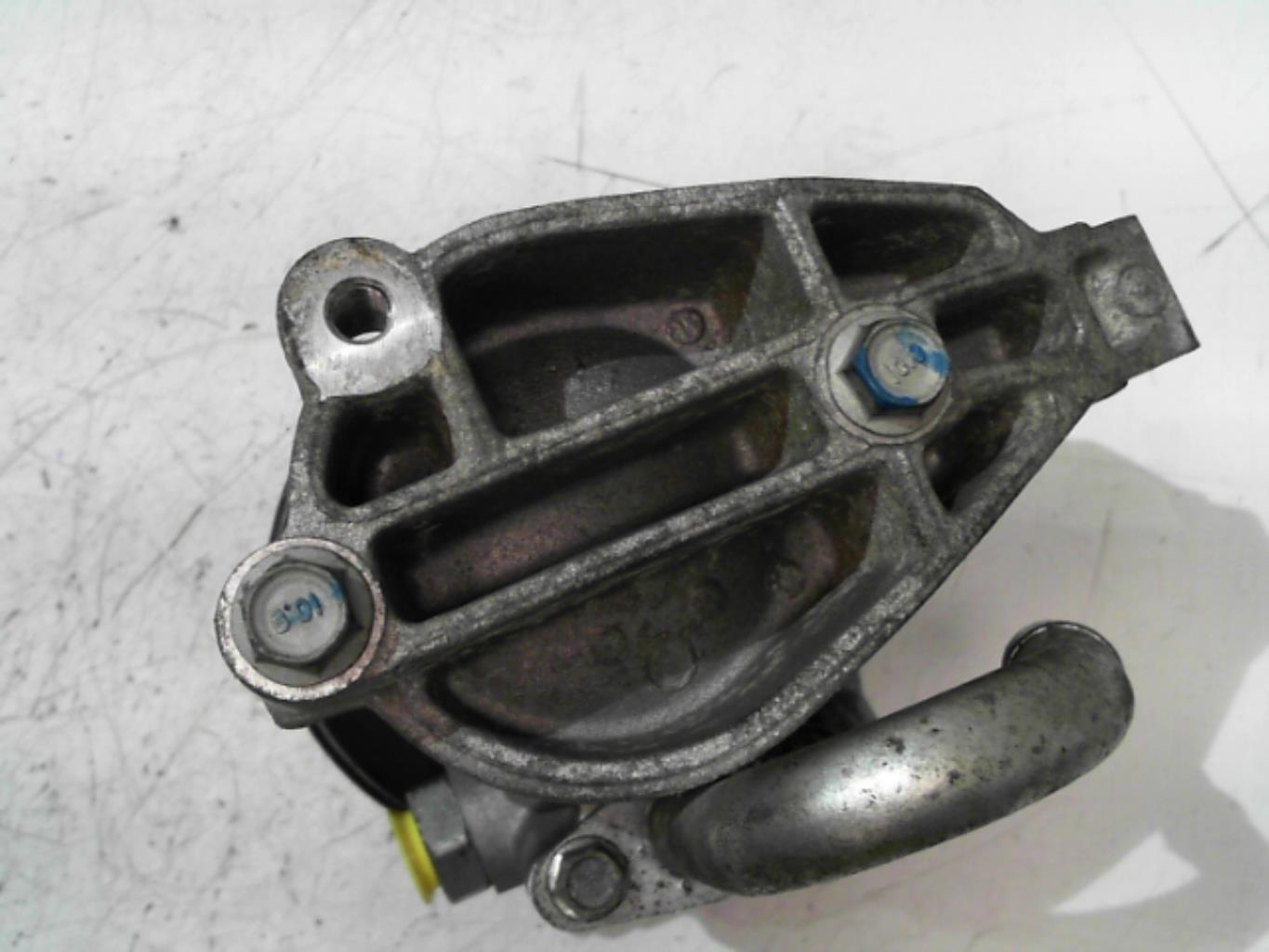 Pompe de direction CHEVROLET AVEO 1 Essence - 1