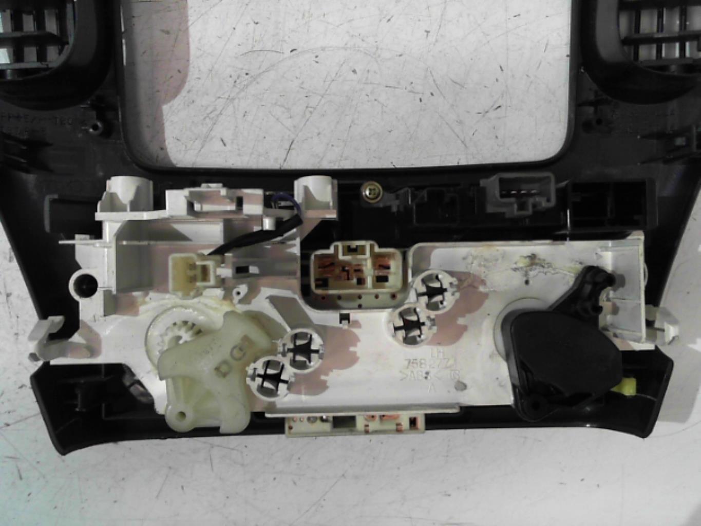 Commande chauffage TOYOTA YARIS VERSO PHASE 1 Diesel - 1