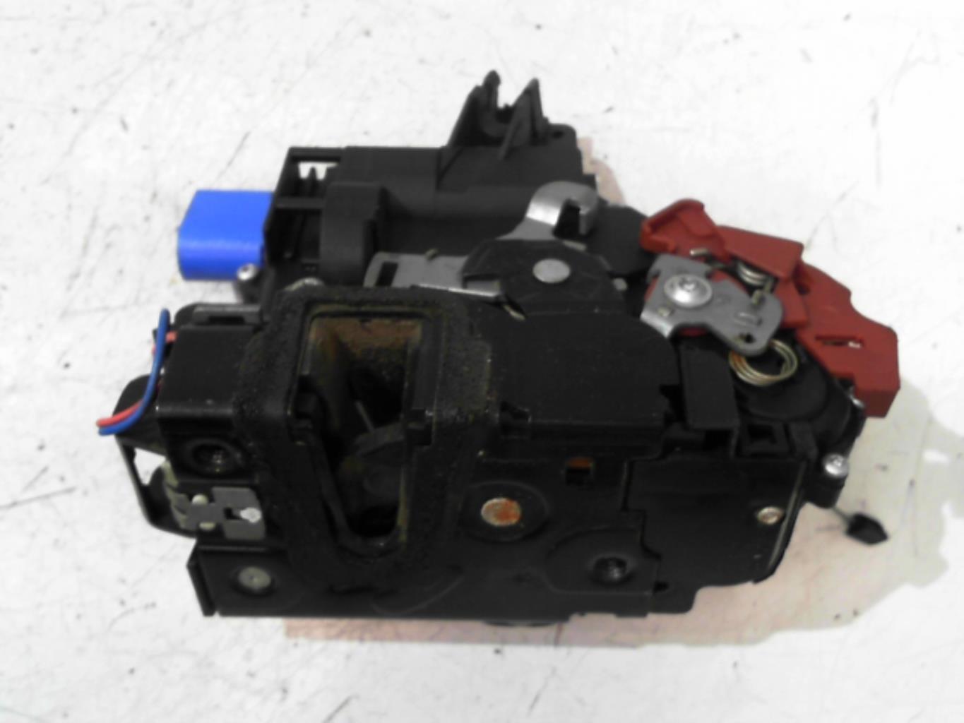 Serrure avant droit SKODA FABIA 2 PHASE 1 Diesel - 1