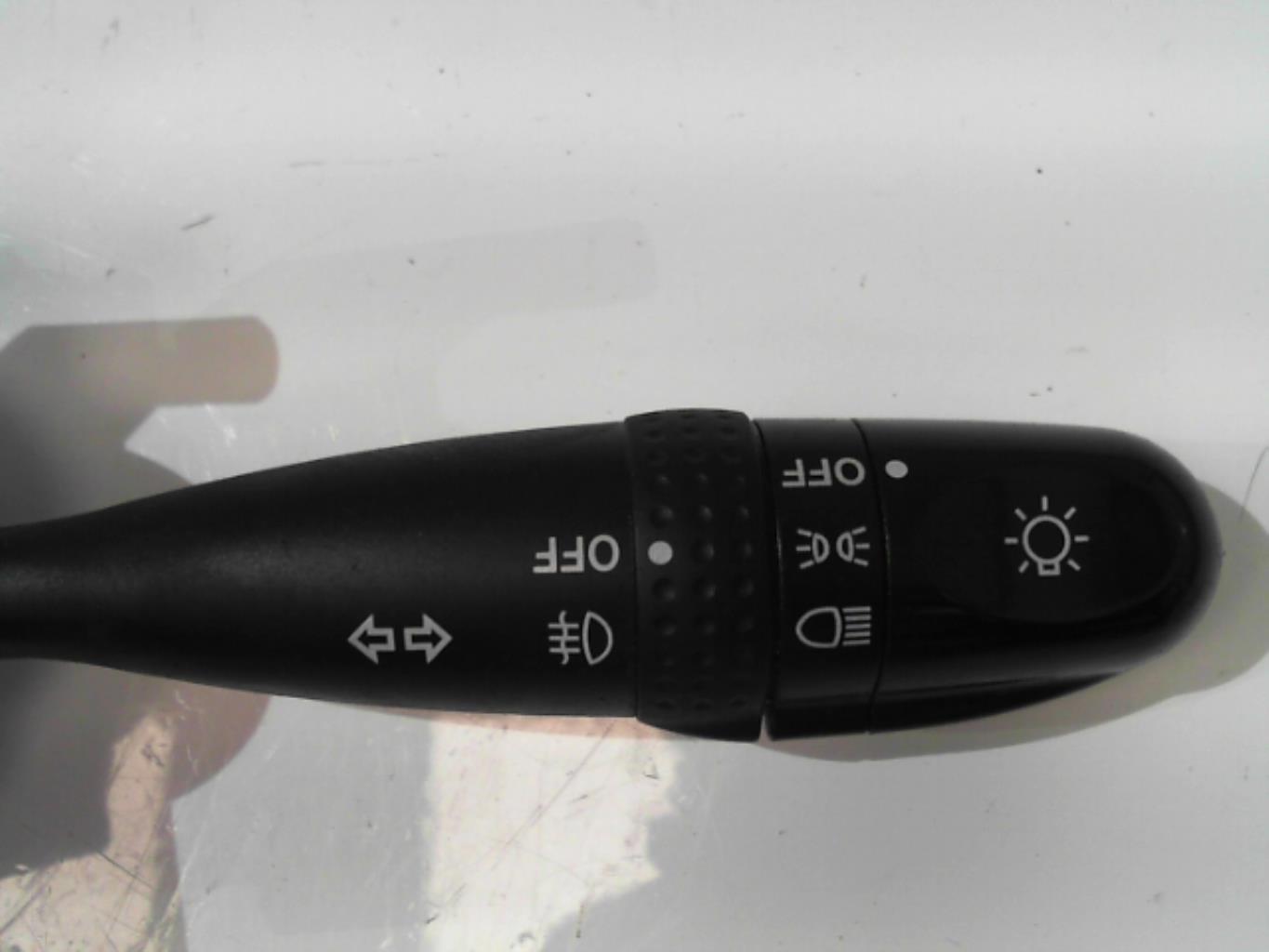 Commodo phare SUZUKI SWIFT 3 Essence - 1