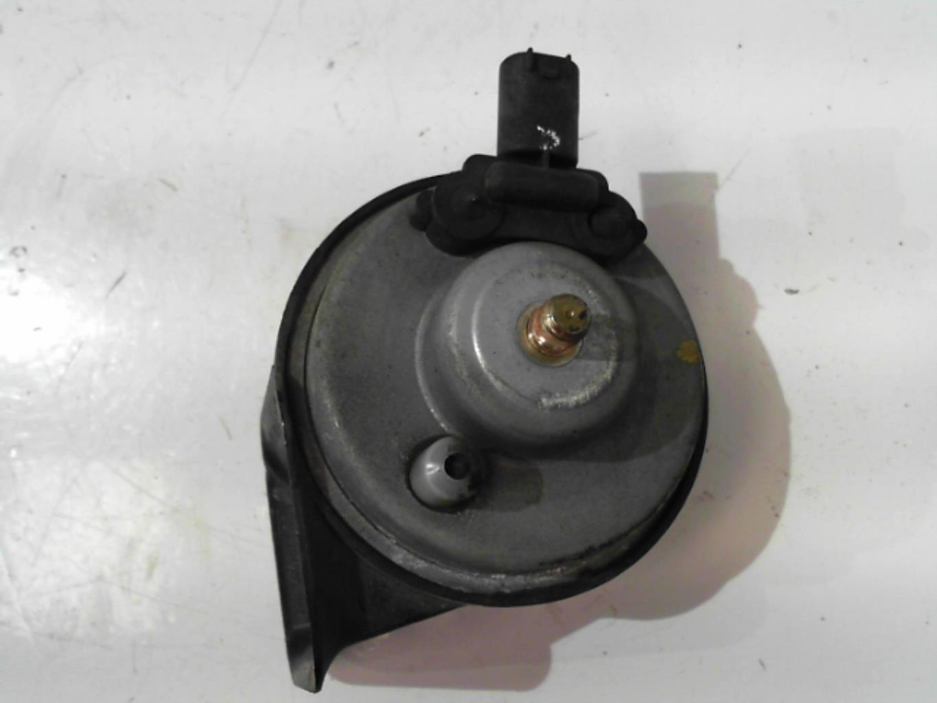 Avertisseur/Klaxon BMW SERIE 3 E46 PHASE 1 Diesel - 1