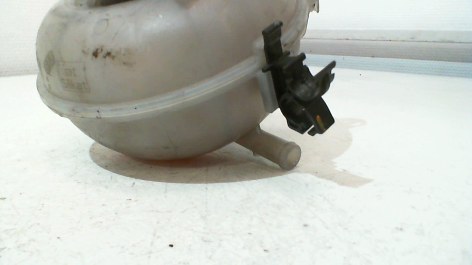 Vase d'expansion VOLKSWAGEN GOLF 7 PHASE 2 BREAK Diesel - 1