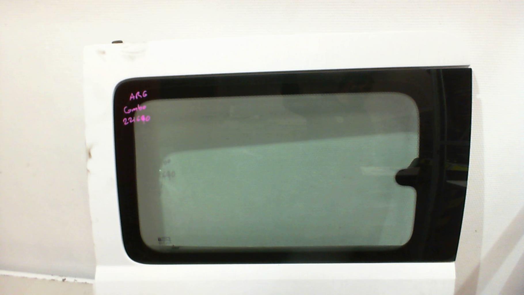 Porte laterale gauche OPEL COMBO C PHASE 2 Diesel - 1