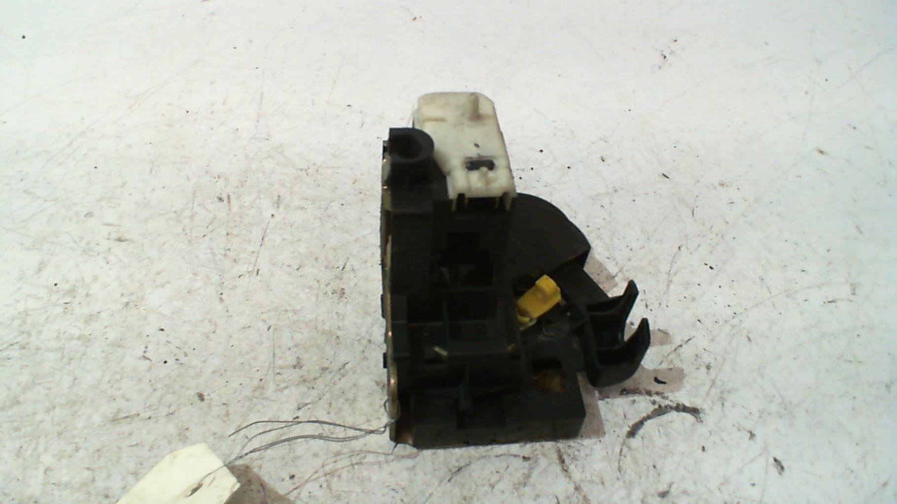 Serrure avant gauche RENAULT CLIO 2 PHASE 2 Diesel - 1