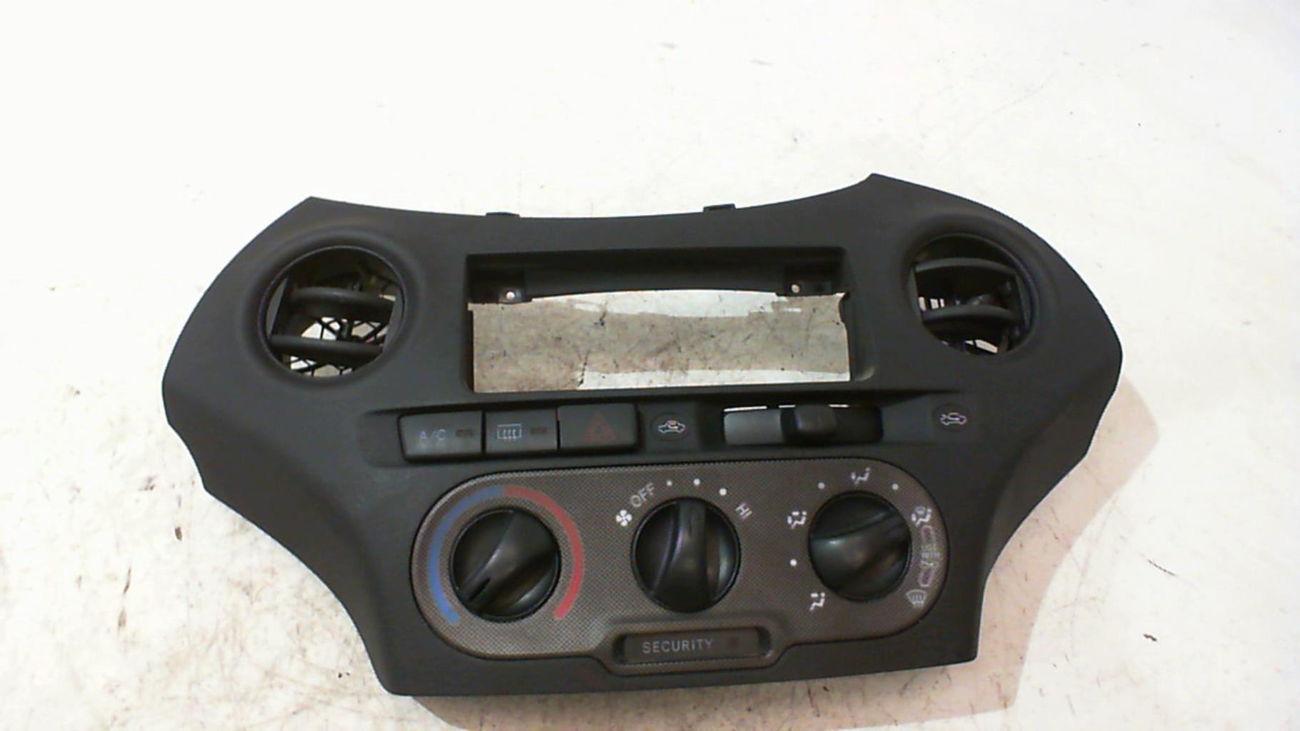 Commande chauffage TOYOTA YARIS 1 PHASE 2 Essence - 1