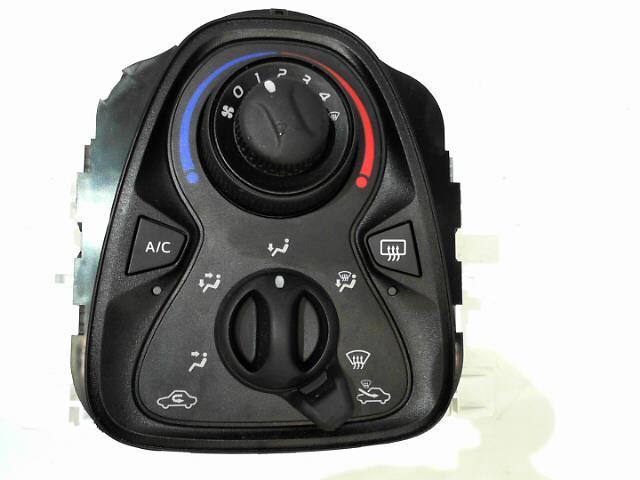 Commande chauffage TOYOTA AYGO 2 PHASE 2 Essence - 1