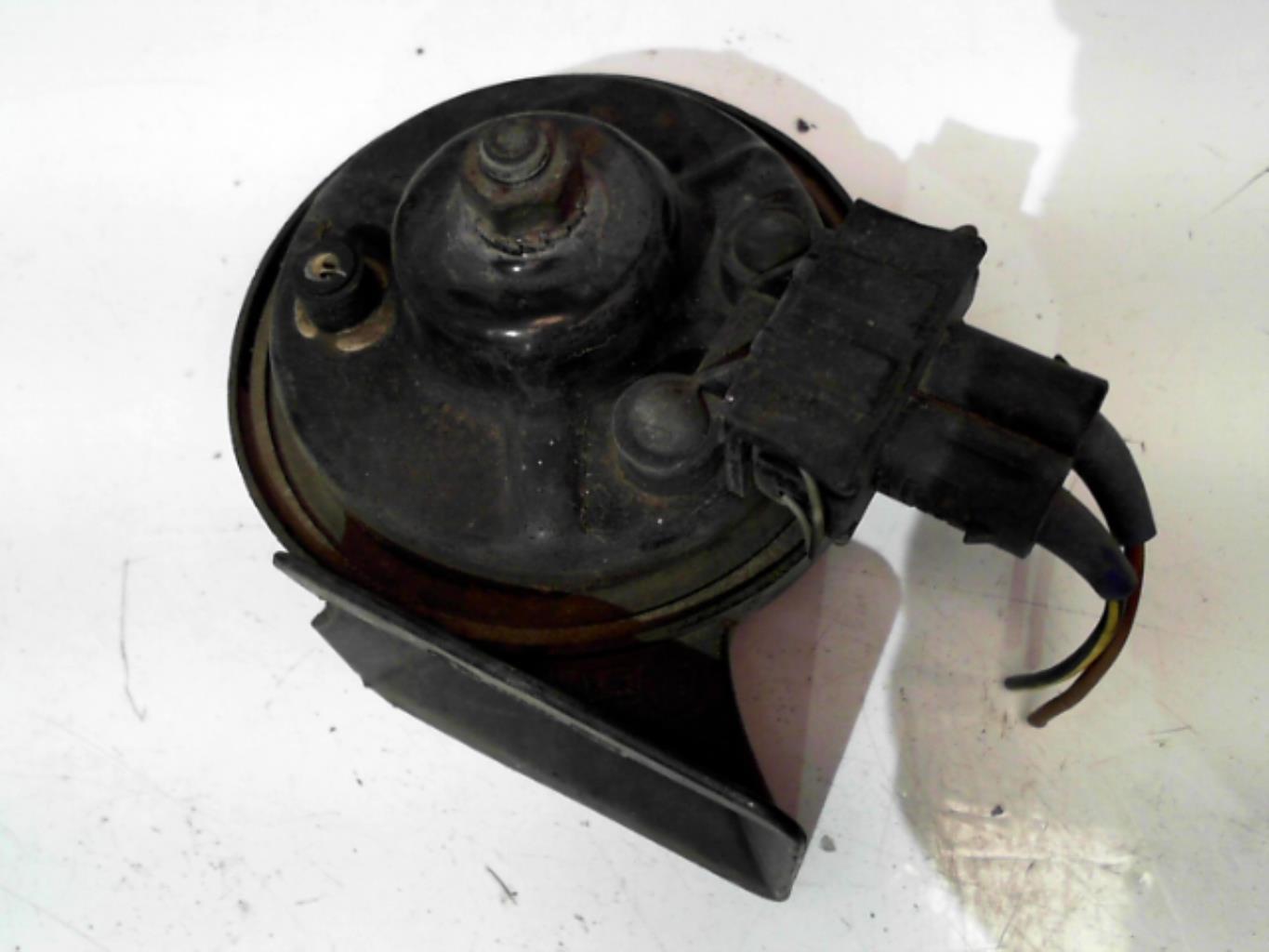 Avertisseur/Klaxon AUDI A6 2 AVANT PHASE 1 BREAK Diesel - 1