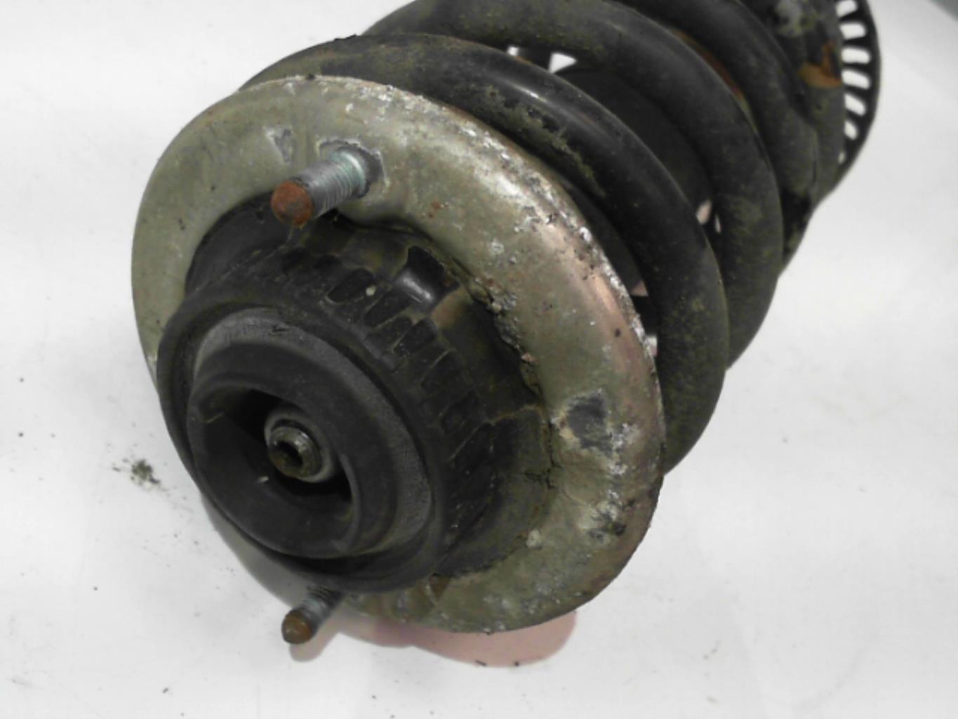Amortisseur avant gauche AUDI A6 2 AVANT PHASE 1 BREAK Diesel - 1