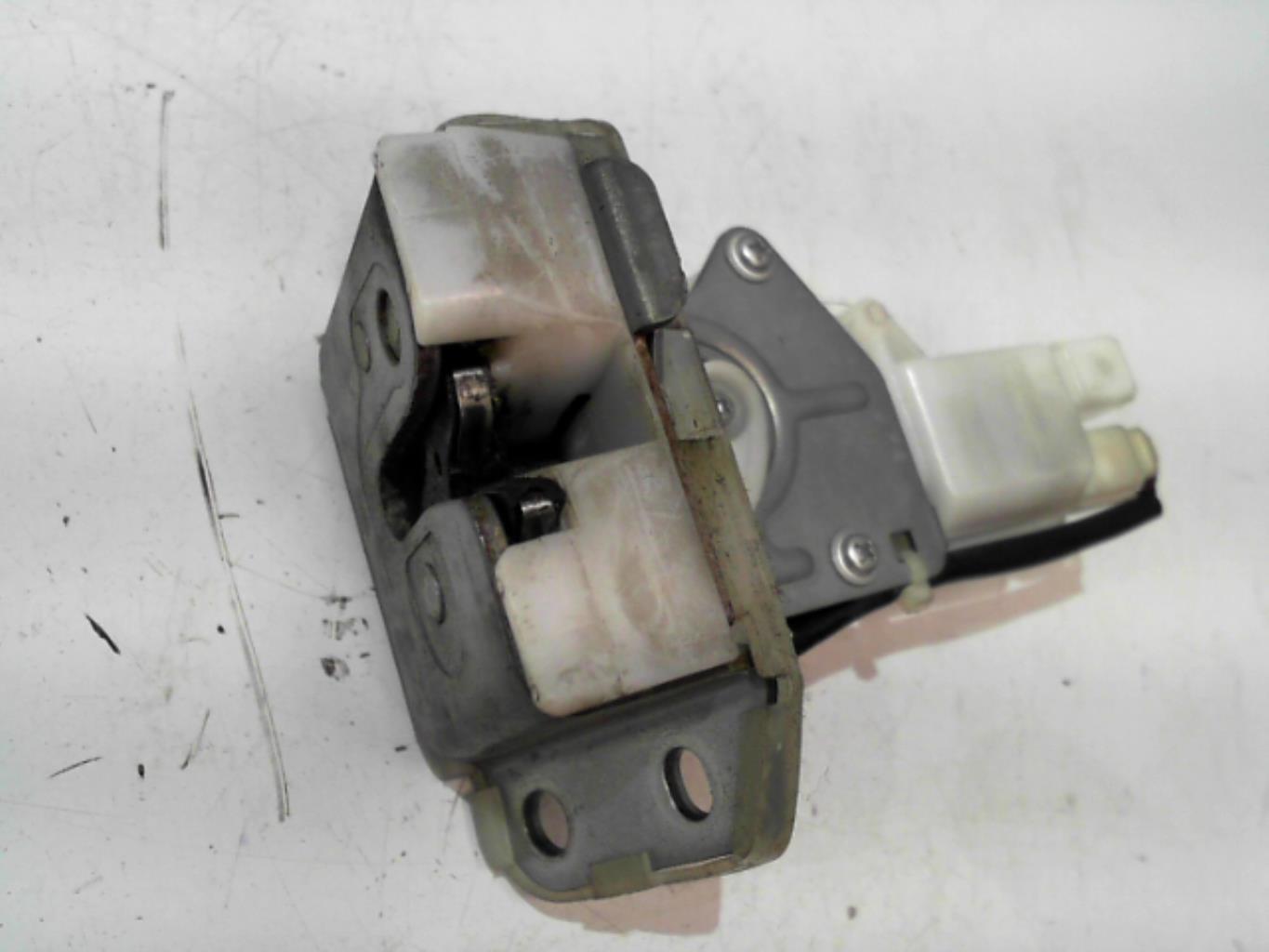 Serrure de hayon SUZUKI SWIFT 3 Diesel - 1
