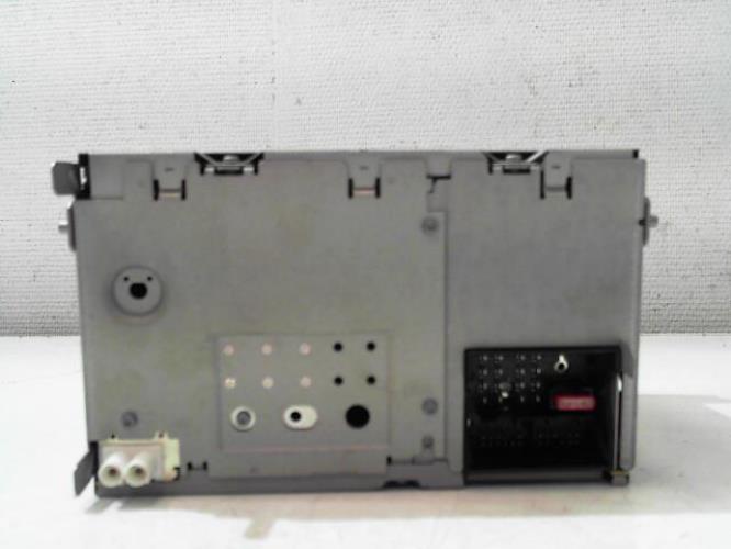 Image Autoradio d'origine - VOLKSWAGEN TOURAN 2