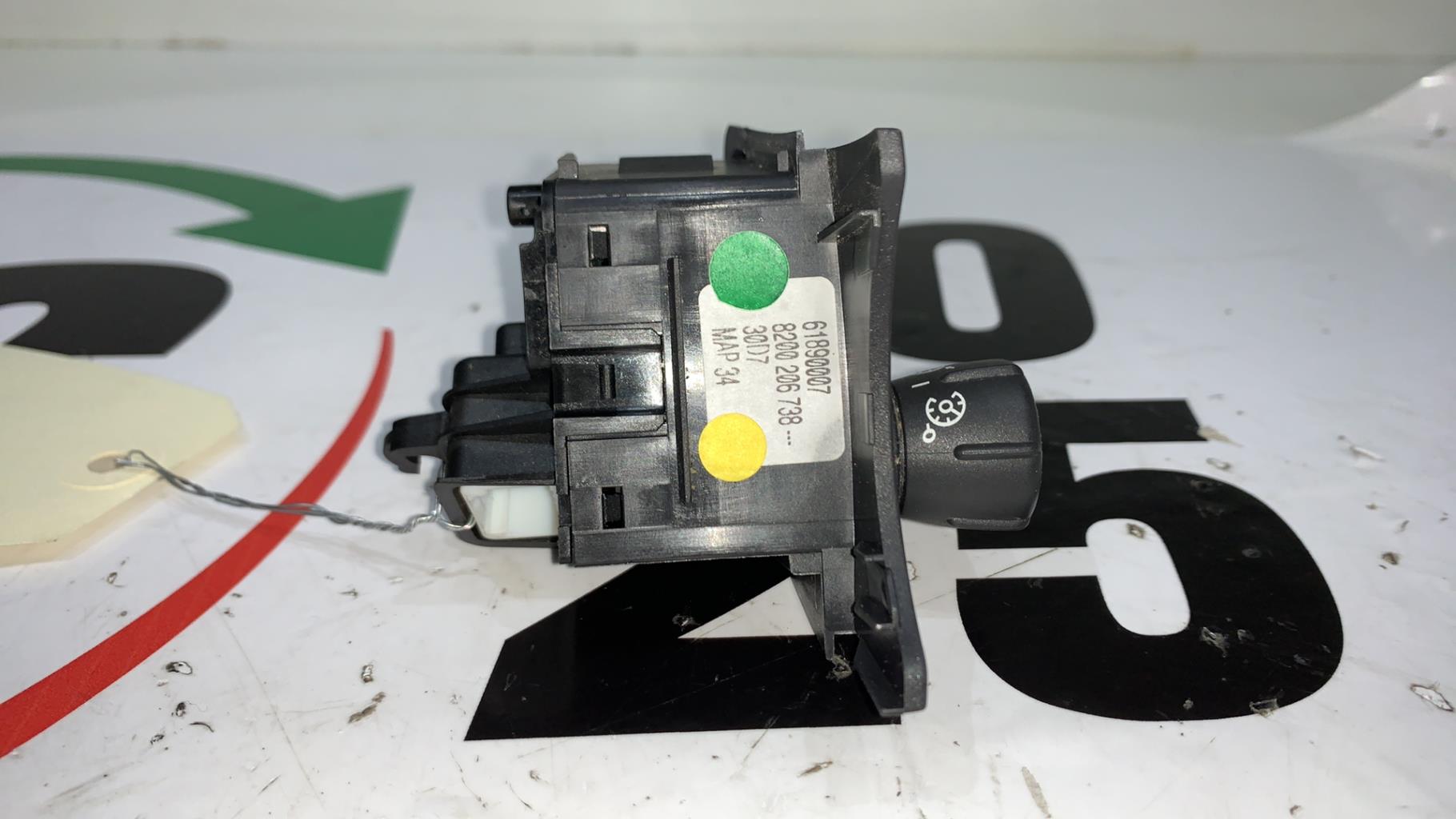 Commande regulateur vitesse RENAULT SCENIC 2 PHASE 2 Diesel - 1