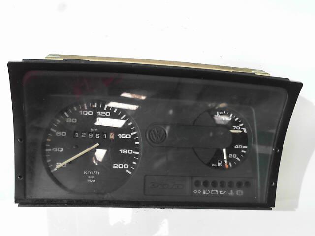 Compteur VOLKSWAGEN POLO Essence - 1