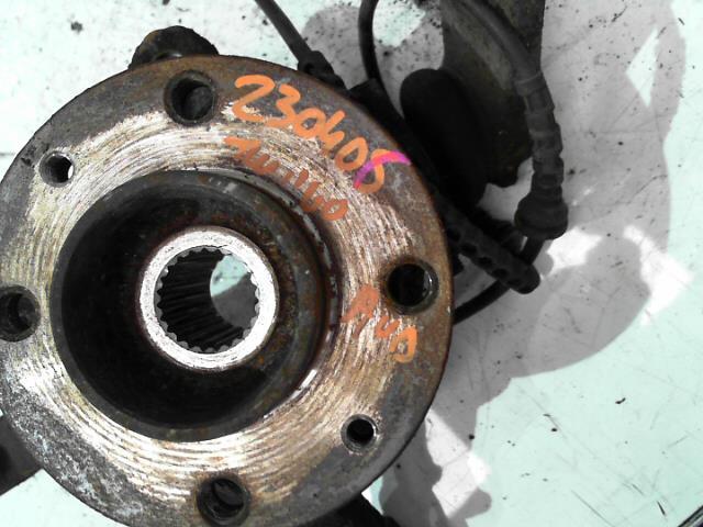 Moyeu avant droit RENAULT TWINGO 2 PHASE 1 Essence - 1