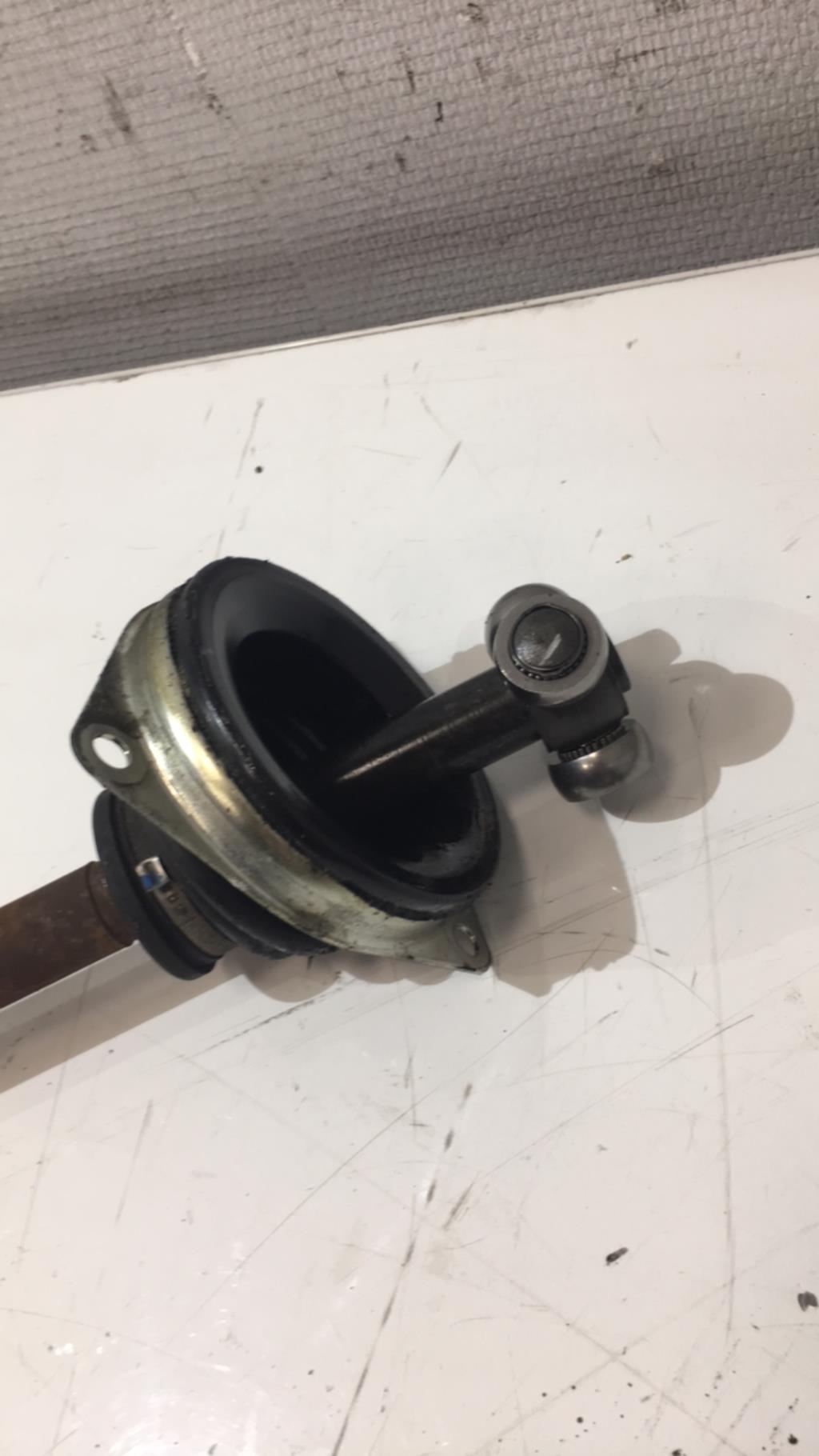 Cardan gauche (transmission) RENAULT TWINGO 2 PHASE 2 Essence - 1