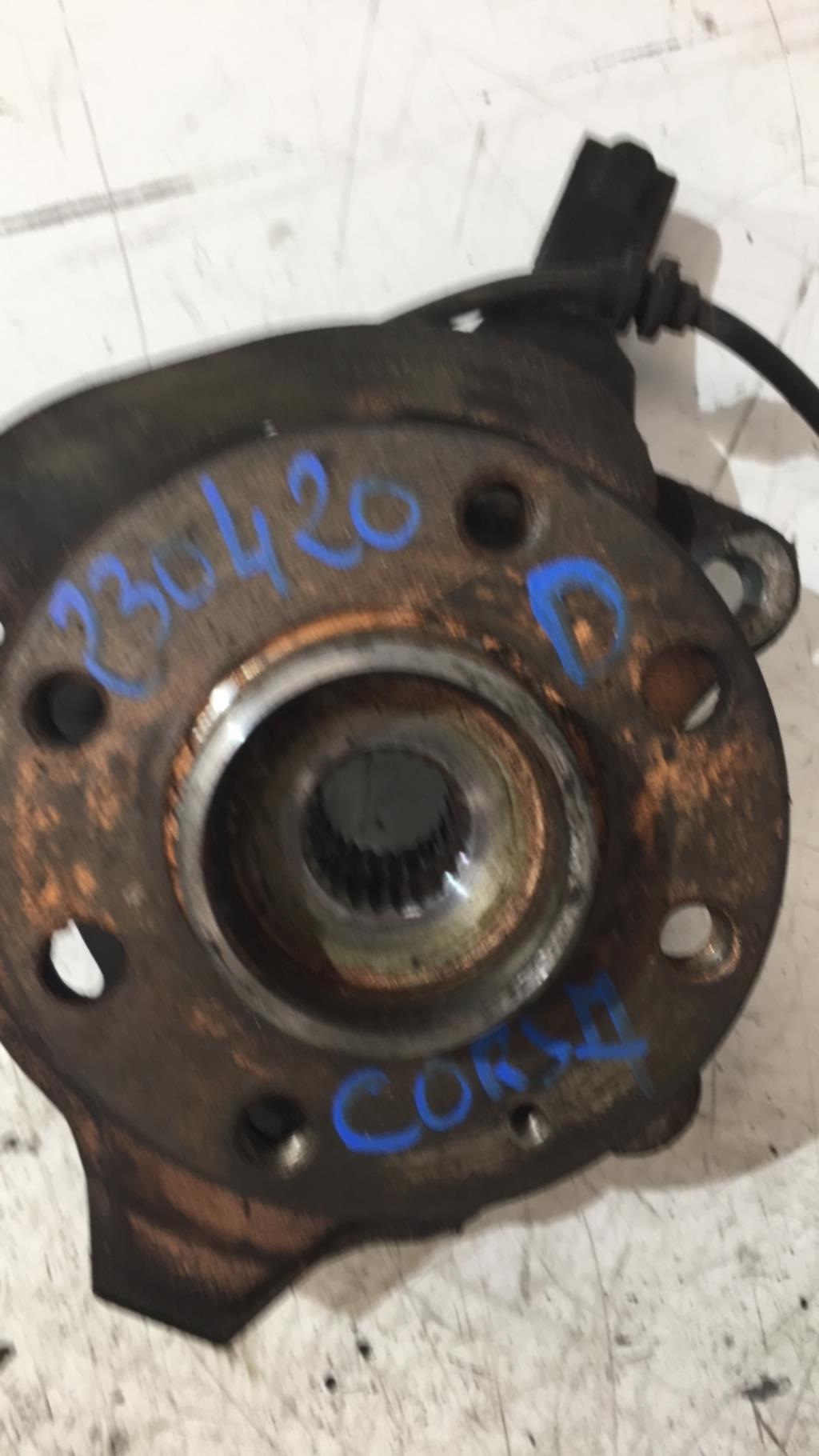 Fusee avant droit OPEL CORSA C PHASE 1 Diesel - 1